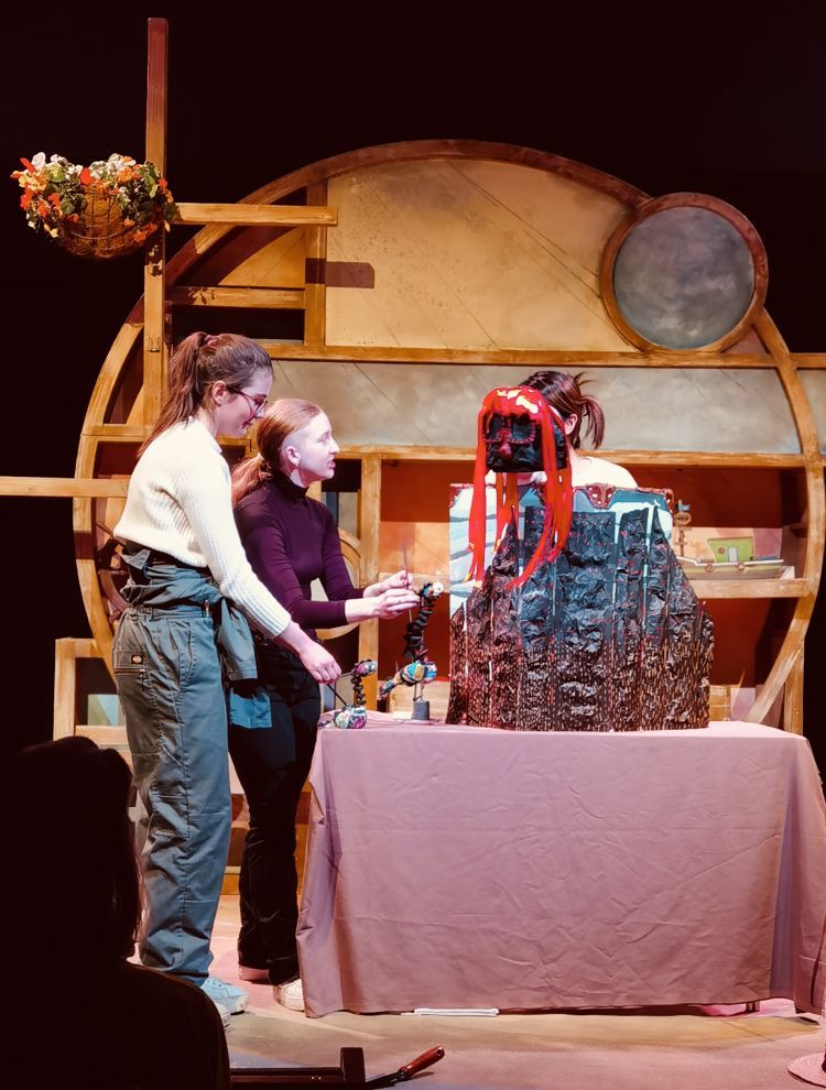Example of work as puppet designer and puppeteer